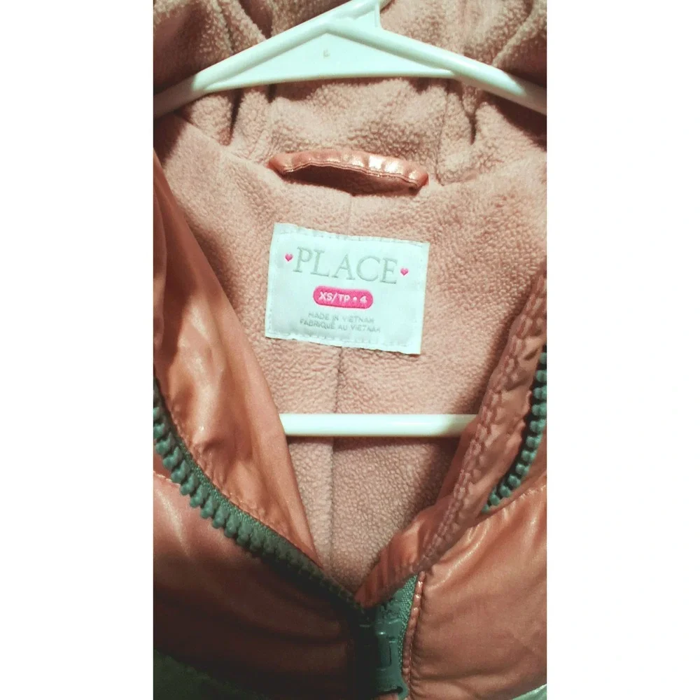 The Children's Place Puffer Jacket Girls Size 4T Pink Silver Excellent